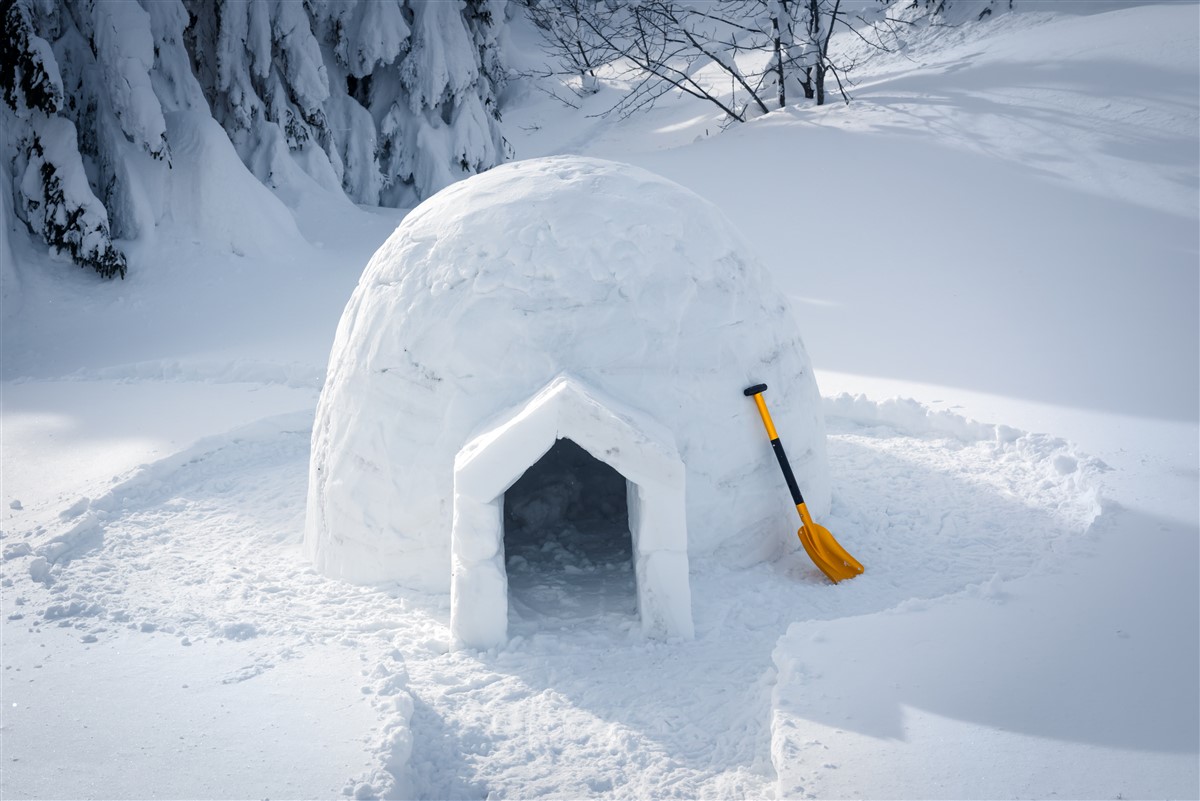 Construire un igloo