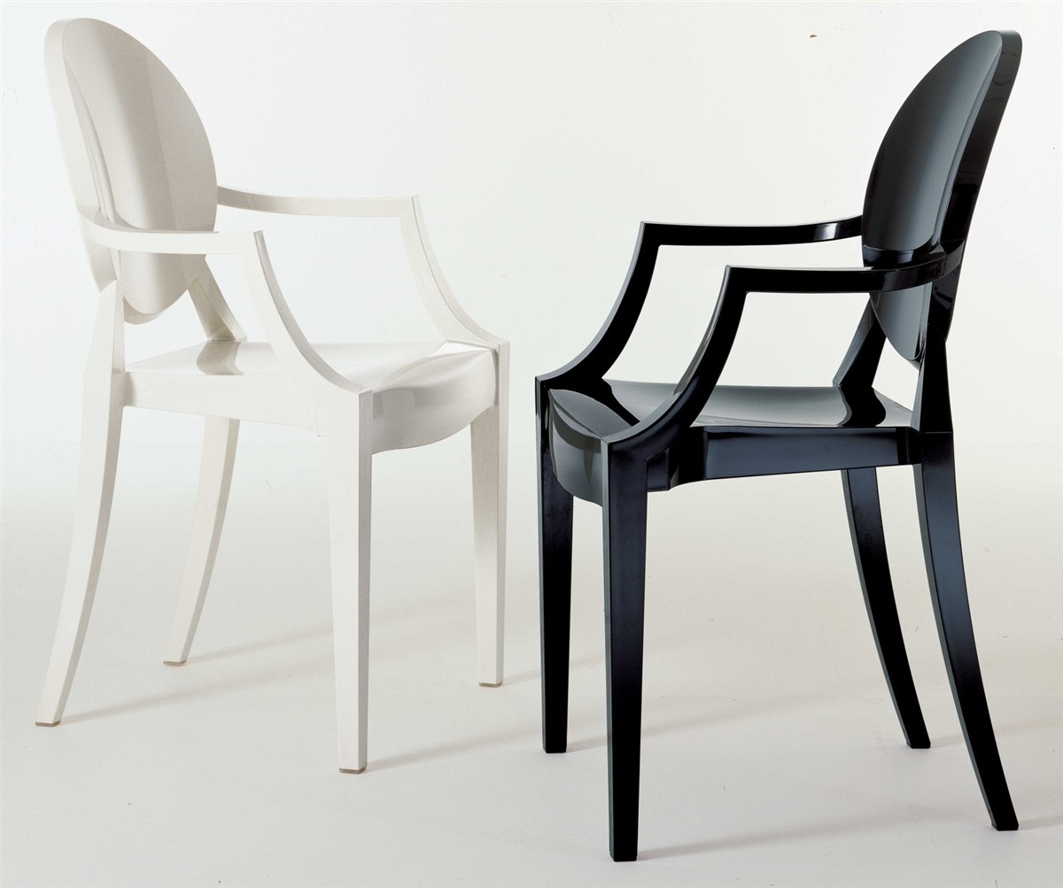 Fauteuil Louis Ghost : élégance royale dans le design contemporain